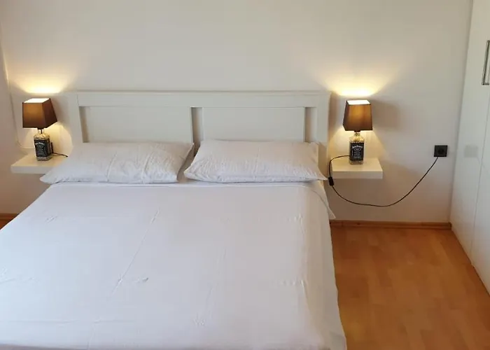 And Ivana Apartament Krk Town