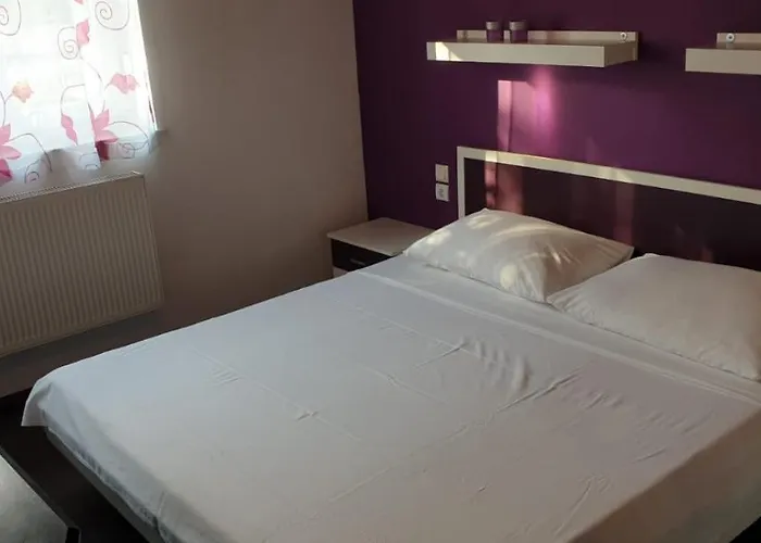 شقة And Ivana كرك