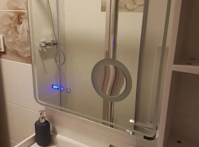 شقة And Ivana كرك